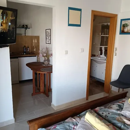 Apartamento Huebsche Fuer Zwei By Interhome Biograd Na Moru