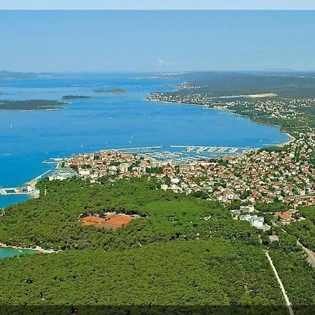 Huebsche Fuer Zwei By Interhome * Biograd Na Moru